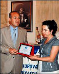 Orhan Kemal'in an�s�na �d�l