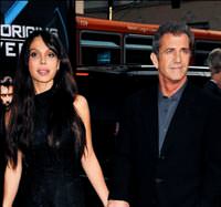 Mel Gibson'�n k�z� oluyor
