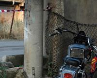 Motosiklet beton dire�e �arpt�: 2 �l�