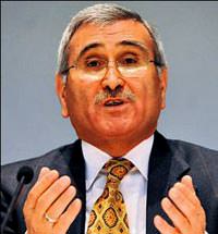 'Belirsizlik s�r�yor temkinli olal�m'