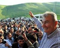 Baykal'dan Atat�rk sil�eti yorumu