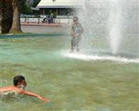 S�caklar Adana'y� "hayalet �ehir" yapt�
