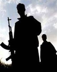 PKK iki ki�iyi serbest b�rakt�