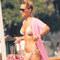 Demet Akal�ndan bikini �ov