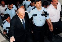 �zmez 260 g�n sonra yeniden cezaevinde...