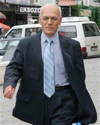 Albay Ali �z adliyede