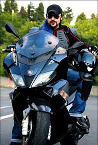 Motorsiklet ald�m, zaman kayb�ndan kurtuldum!