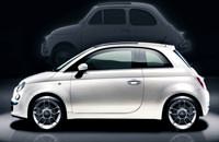 Yenilenen Fiat 500 iki ya��na bast�