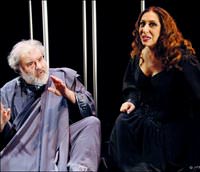 Devlet Tiyatrolar� oyunlar� 10 �d�le birden de�er g�r�ld�