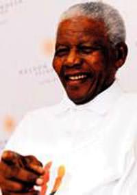Mandela 'sahte resimleri' ile sergi