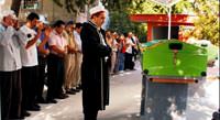 Babalar� cenazeye bile gelmedi