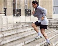 Sarkozy hastaneye kald�r�ld�