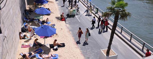 Seine nehri k�y�s�nda plaj keyfi