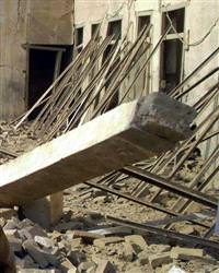 Pakistan'daki Taliban liderinin e�i ABD sald�r�s�nda �ld�