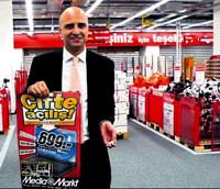 Media Markt, 500 g�venlik g�revlisi ile 2 ma�aza a��yor