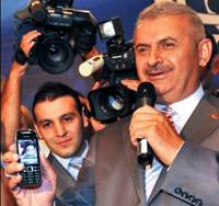 Bakan Y�ld�r�m: Casus telefon her yerde seninle
