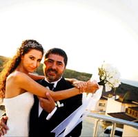 K�zlar�ma evlenece�imi zor s�yledim
