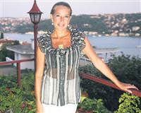 A�ka ���k bir kad�n�m NERM�N BEZMEN: