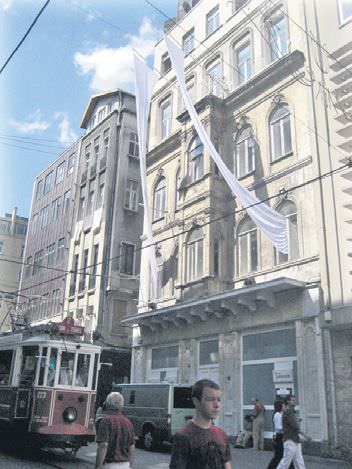Havlubayrak ile �stikl�l Caddesi