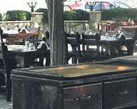 Lokanta de�il sanki do�al park