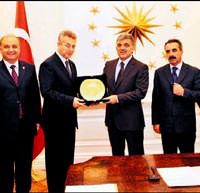 G�l'e Tunceli'den davet
