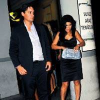 A�k� Frans�z'da buldu