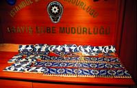 Ulu Cami'nin �inileri �stanbul'da bulundu