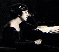 'Latife Han�m 15'inde Beethoven �al�yordu'