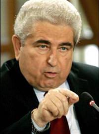"K�br�s'ta ��z�m �ok zor"