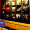 Beyo�lu foto�ralar� Starbucks duvarlar�nda