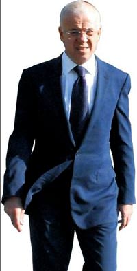 Do�an ve 7 kurmay� h�kim �n�nde vergi hesab� veriyor