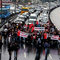 Lise ��rencileri E-5i trafi�e kapatt�
