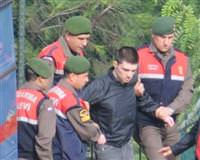 Cem Garipo�lu babas�yla ayn� cezaevinde