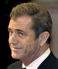 Mel Gibson baba oldu
