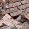 Gecekondu �zerine kaya yuvarland�
