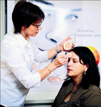 Cilt problemlerine �zel medikal makyaj