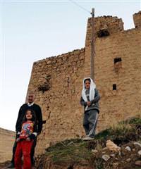 Tarihi kalede �ifa ar�yorlar