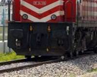 Tinerciler tren yakt�