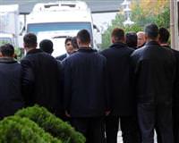 2 asker daha serbest b�rak�ld�