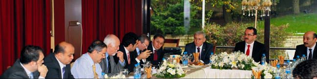 'Dinleniyoruz' histerisi yasa ile tedavi olacak