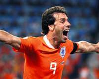 Van Nistelrooy geliyor