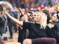 "O" kad�na b�y�k ceza
