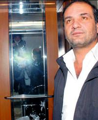 Bozulan asans�re kur�un ya�d�rd�