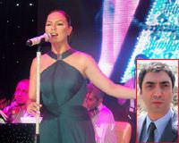 Ebru'ya 'Kurt'lardan destek