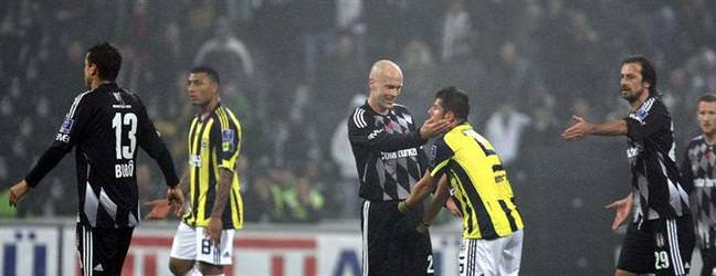 "Be�ikta� Fener'i sahaya g�md�"
