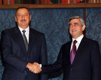 Aliyev'le Sarkisyan biraraya geldi