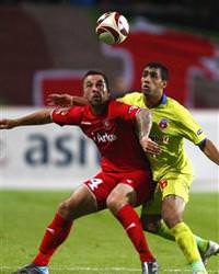 Janssen trafik kazas� ge�irdi