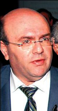 'Kafama s�kar�m ba�kanl��� b�rakmam'