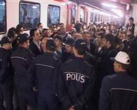 Memurlardan i� b�rakma eylemi