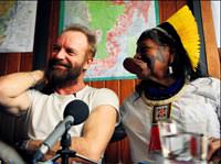Sting'den Amazon yerlilerine destek